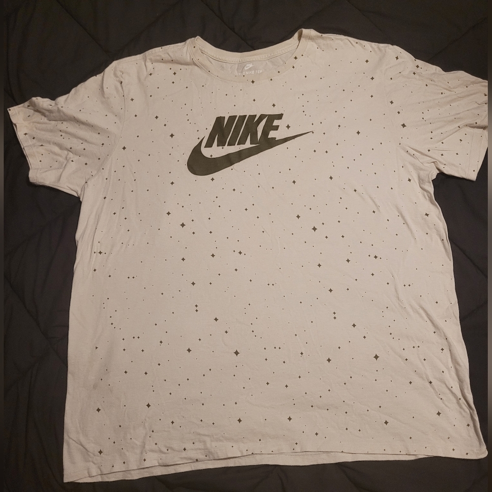 Nike T-Shirt